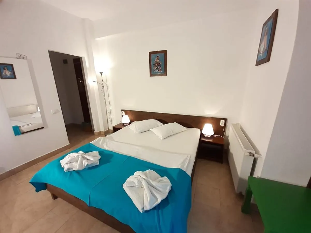 ***  Taxi Hostel Otopeni Romania