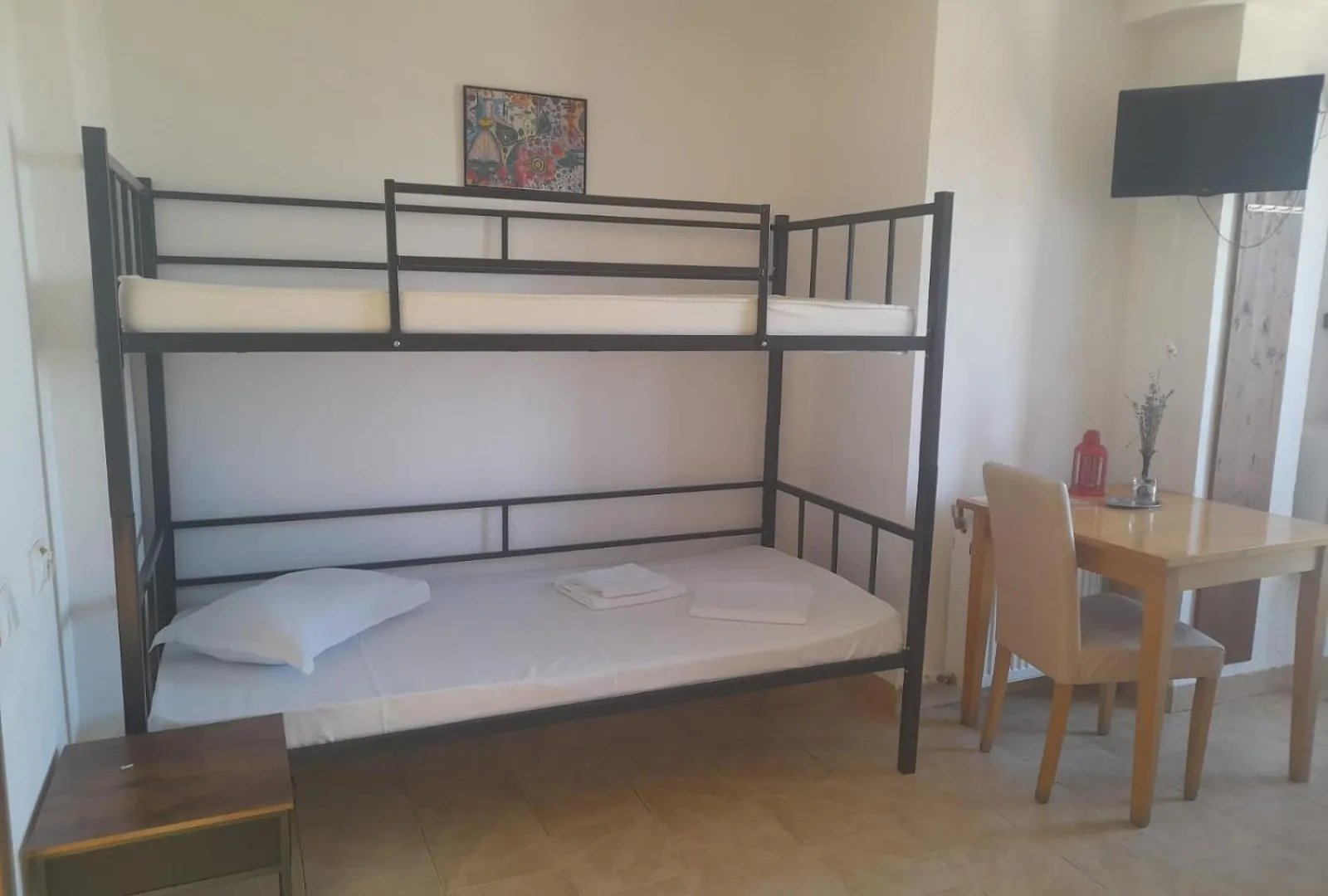 Taxi Hostel Otopeni Romania