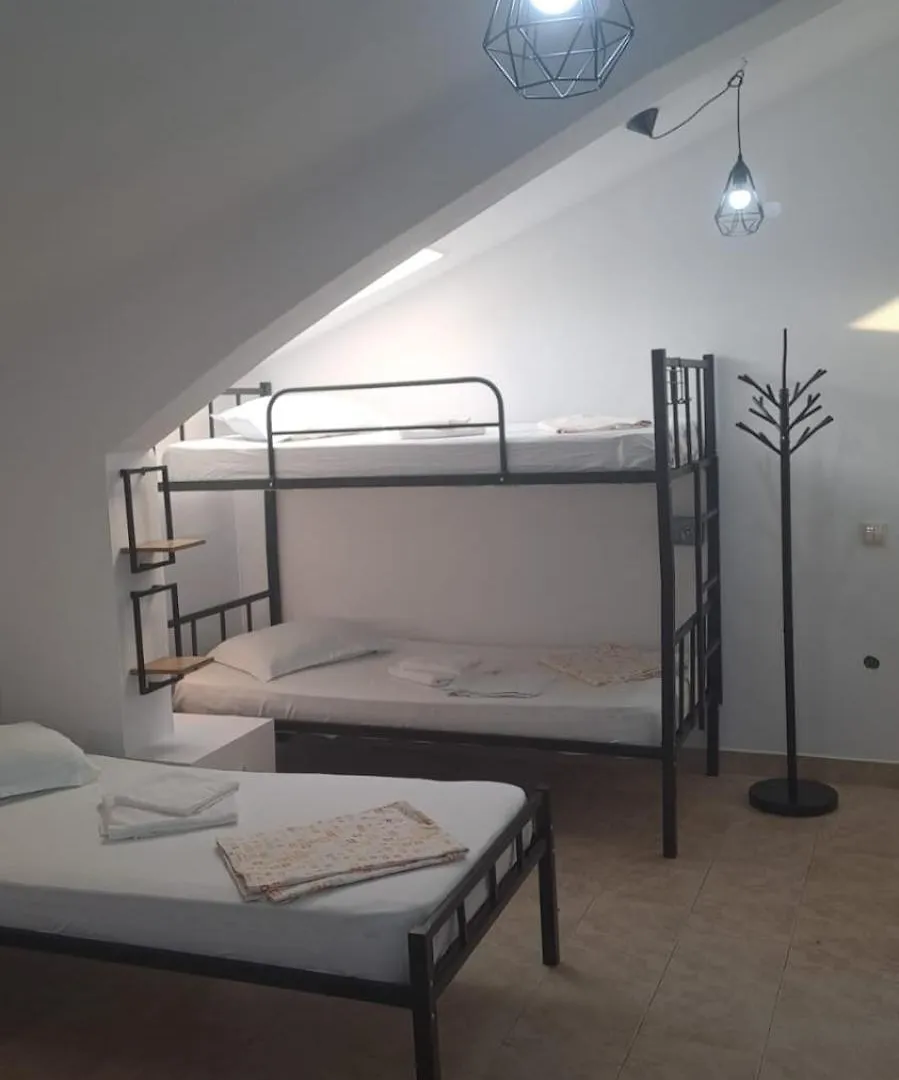 ***  Taxi Hostel Otopeni Romania